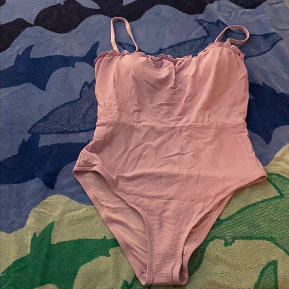 NWOT Lilac one piece bathing suit🏖